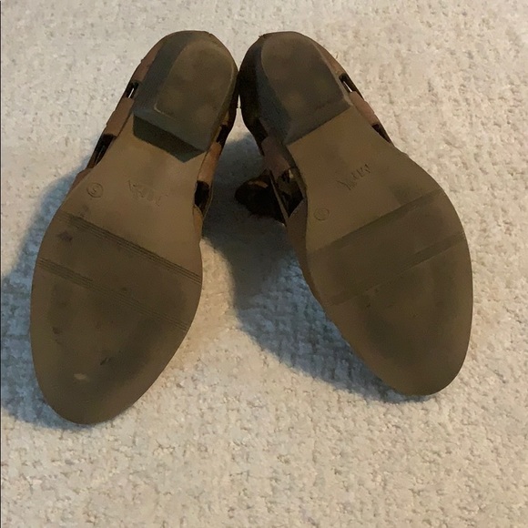 Booties - Picture 4 of 4